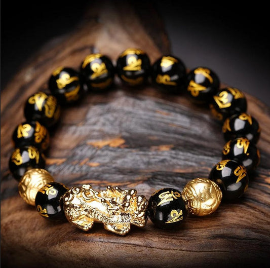 Bracelet en perles avec un Pixiu, animal mythologique chinois