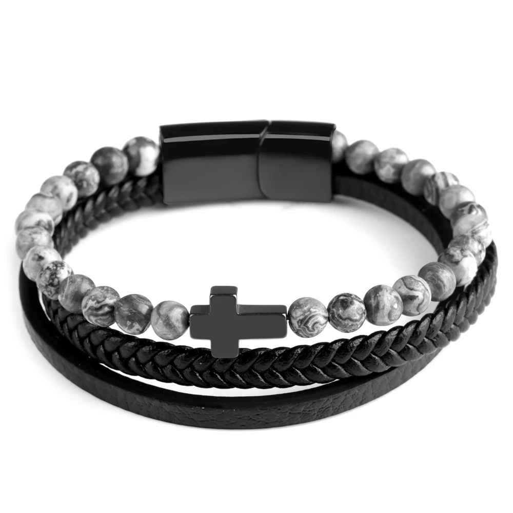 Bracelet tendance pour homme mêlant cuir noir et perles minérales.