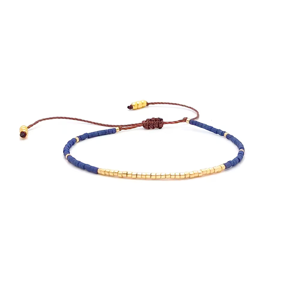 Bracelet champagne en perles Miyuki au fini brillant discret.