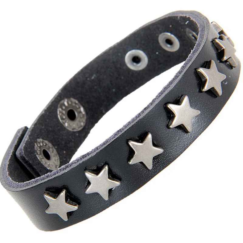 Bracelet au style rock vintage, en cuir noir avec motifs d’étoiles argentées.